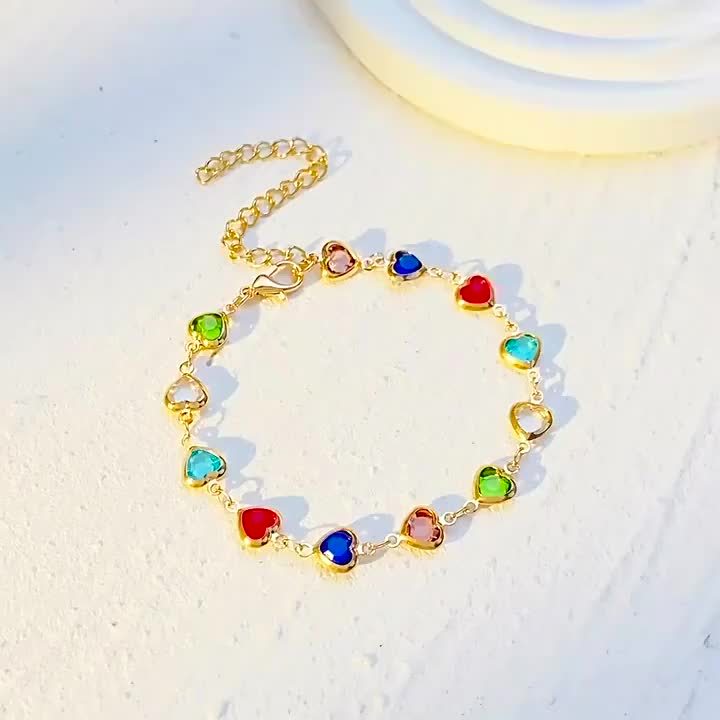 Einzigartiges Armband in Herzform