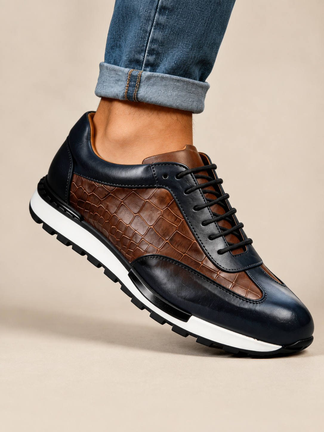 Noah Leder-Sneakers