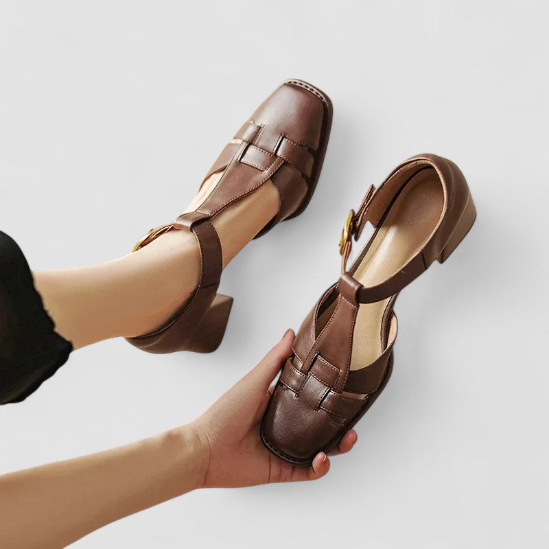 Véronique T-Steg Pumps