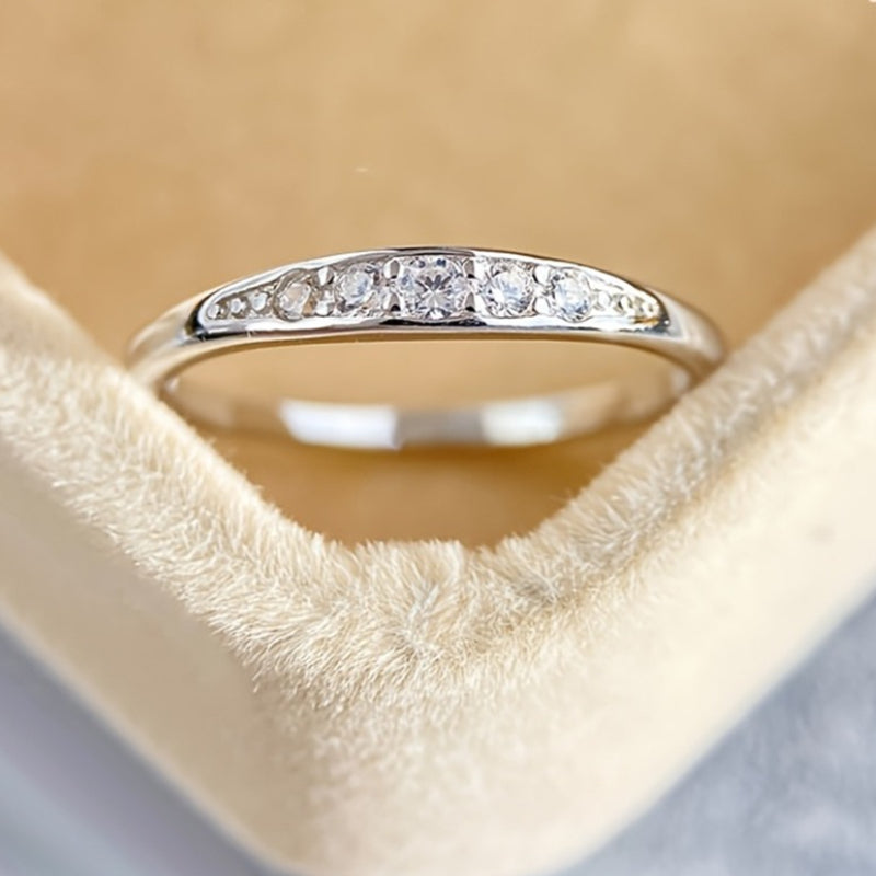 Ring im Mikro-Pavé-Stil