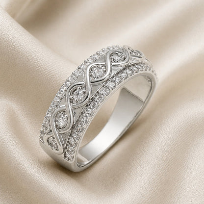 Ring mit doppelter Zirkonia-Reihe