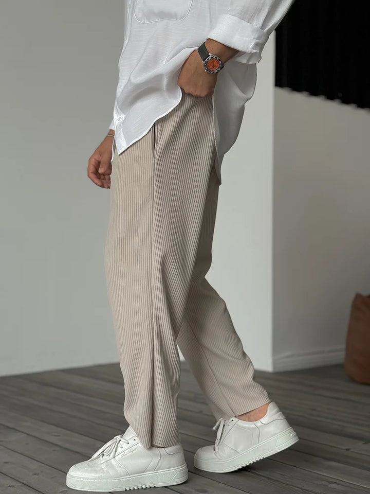 Herren Relax Fit Plissee Hose