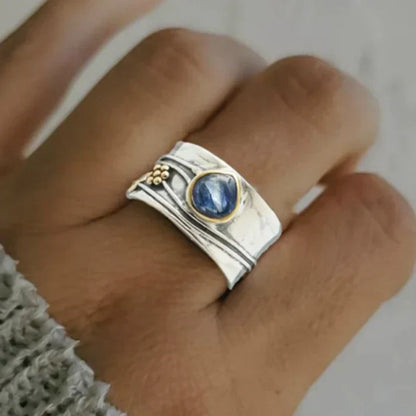 Vintage-Ring mit blauem Saphir, versilbert