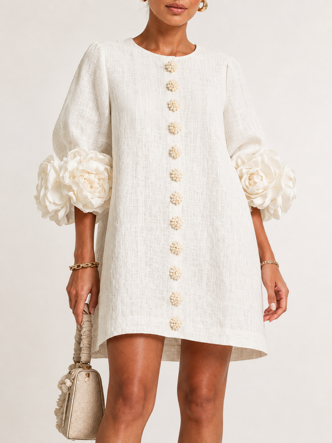 Mara Kleid mit Reliefblumen