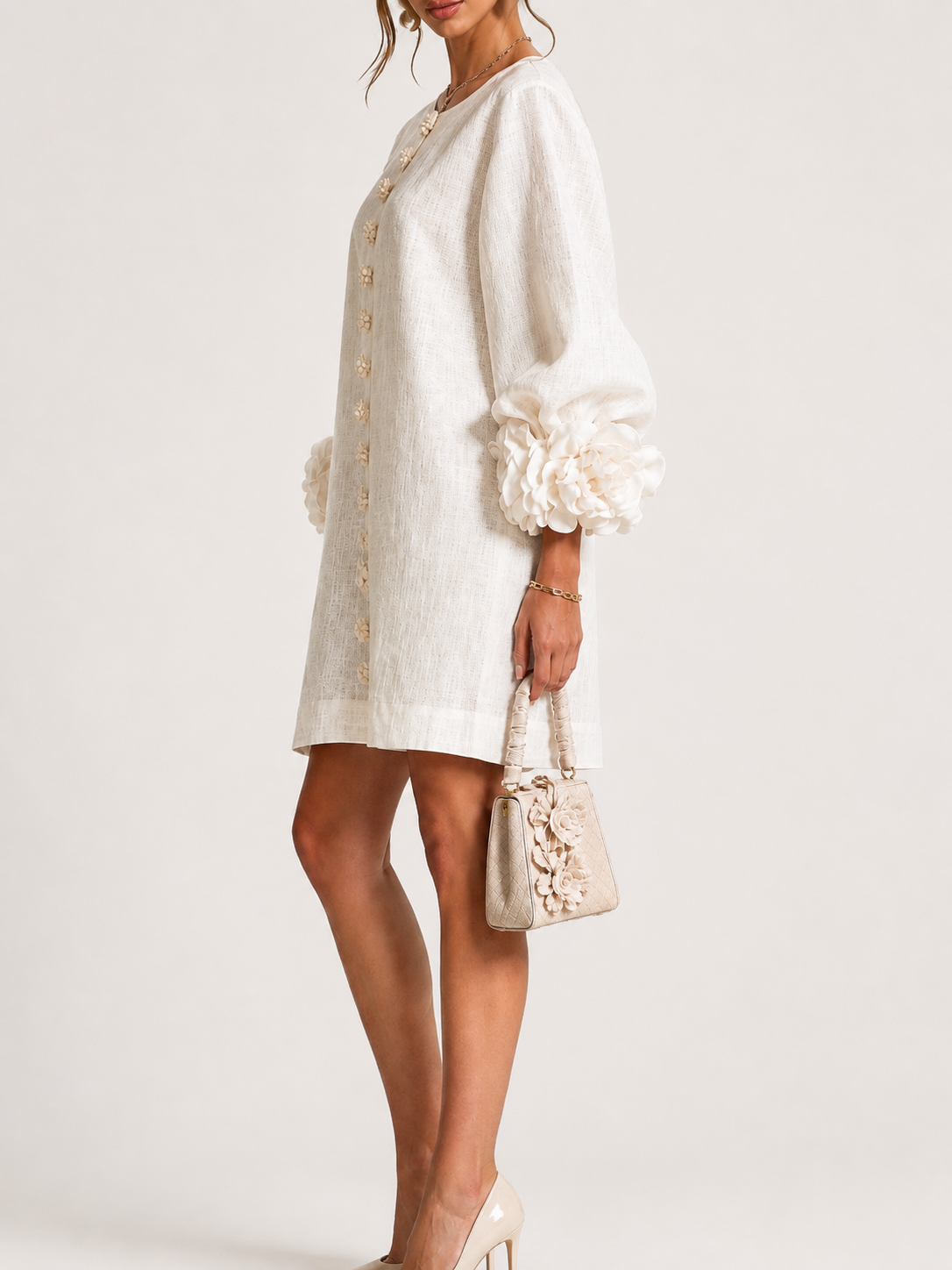 Mara Kleid mit Reliefblumen