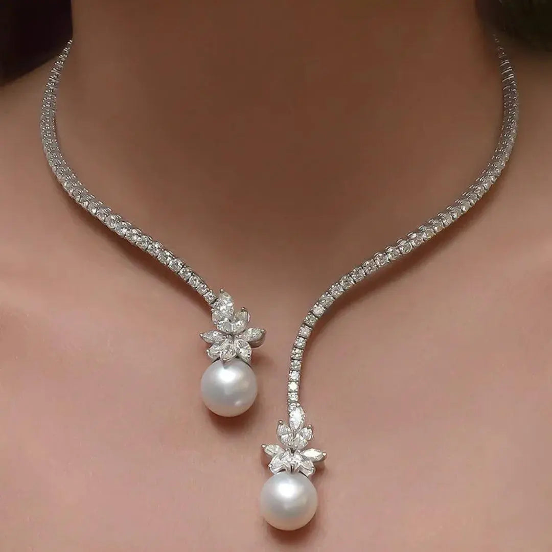 Elegante, glänzende Halskette mit Perlen aus Sterlingsilber