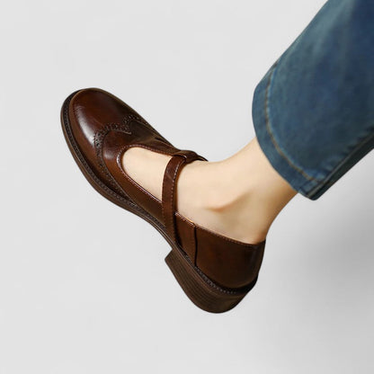 Margot Perforierte Riemchenschuhe