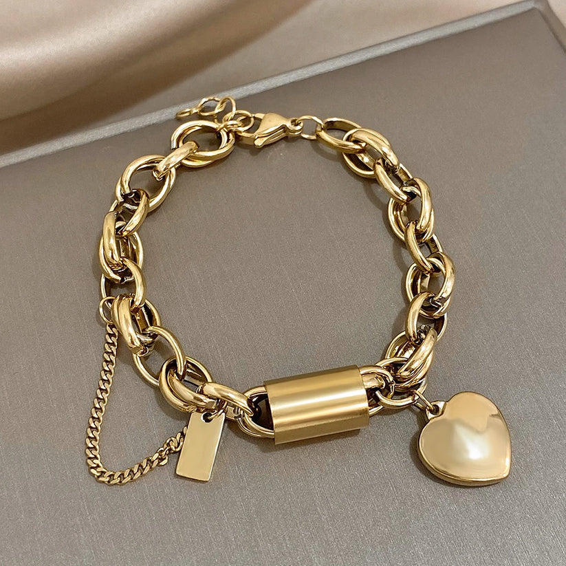 Breites Herzarmband aus Gold