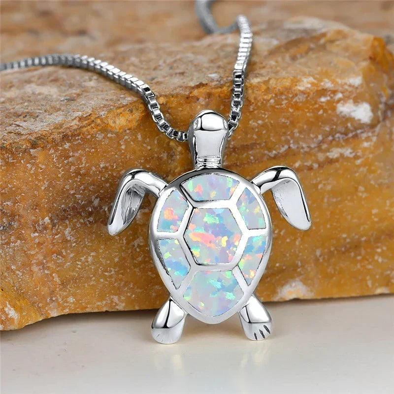 Vintage-Schildkrötenkette mit Feueropal