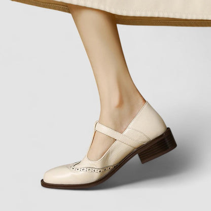 Margot Perforierte Riemchenschuhe