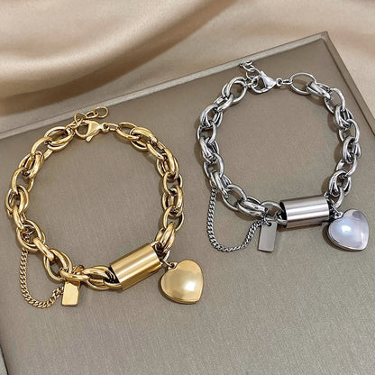 Breites Herzarmband aus Gold