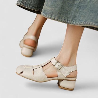 Sandrine Ajourierte Riemchenschuhe