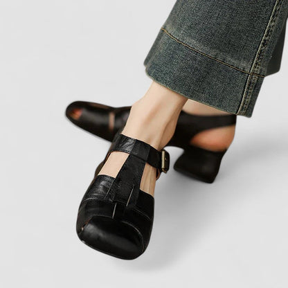 Sandrine Ajourierte Riemchenschuhe