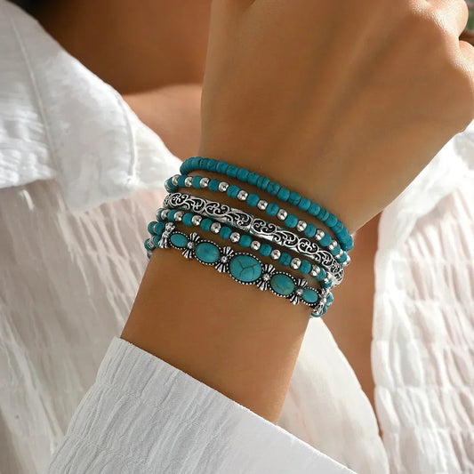 Boho-Armband-Set mit türkisfarbenen Perlen