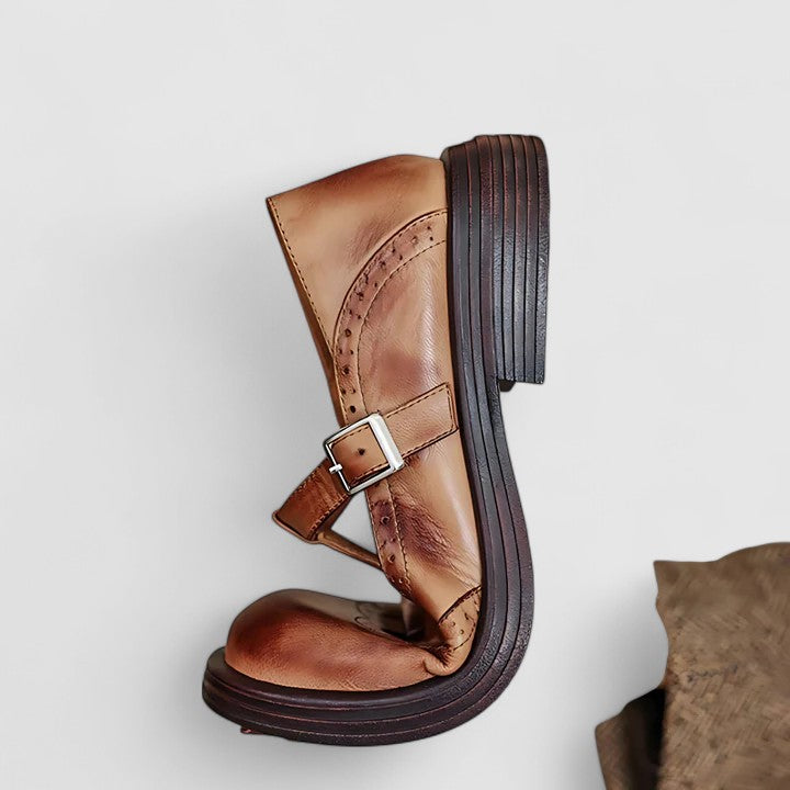 Marie Budapester Riemchenschuhe