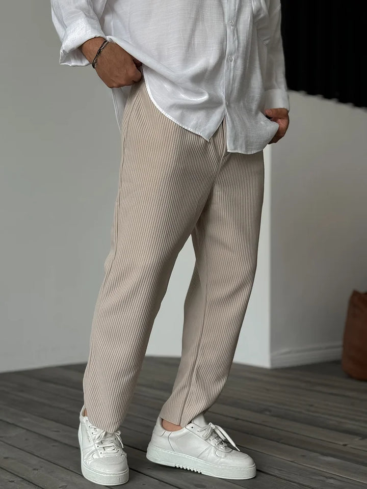 Herren Relax Fit Plissee Hose