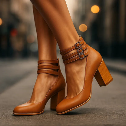 Sofie Raffinierte Riemenpumps