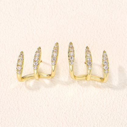Elegante Ohrringe mit Strasssteinen und drei Krappen