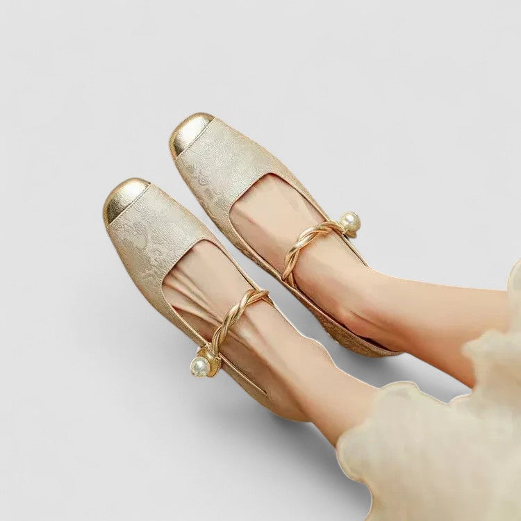 Camille Satin-Pumps Zierabsatz