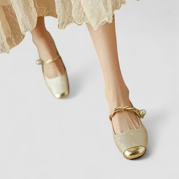 Camille Satin-Pumps Zierabsatz