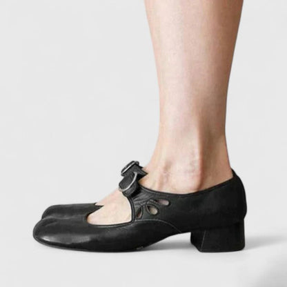 Léa Retro Schnallenschuhe