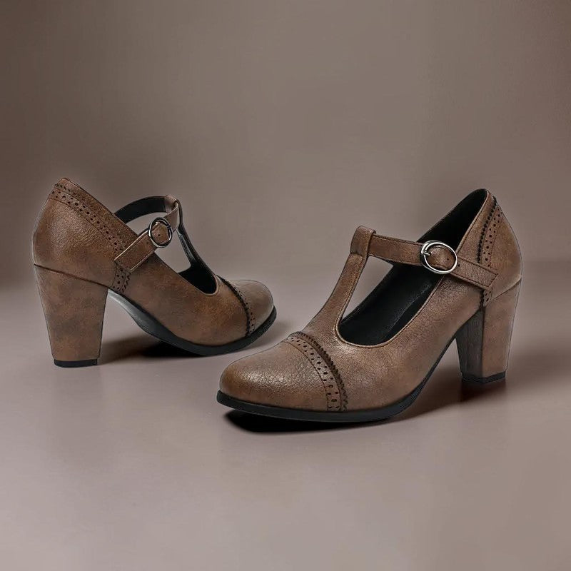 Sandrine Perforierte Riemchenpumps