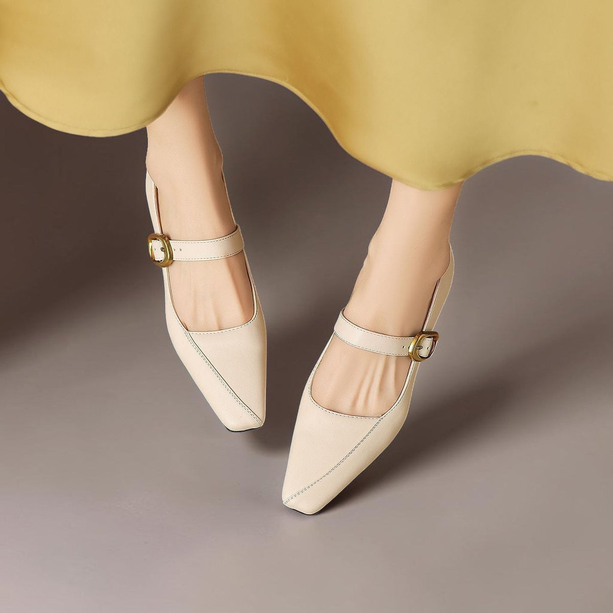 Catherine Goldschnallen-Riemchenschuh