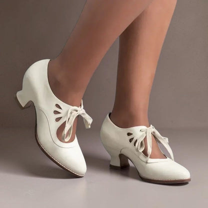 Marie Schnürriemen-Pumps