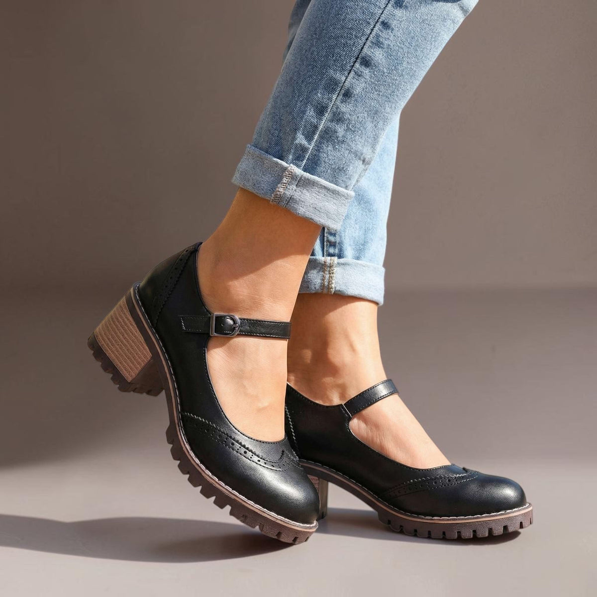 Isabelle T-Steg-Pumps