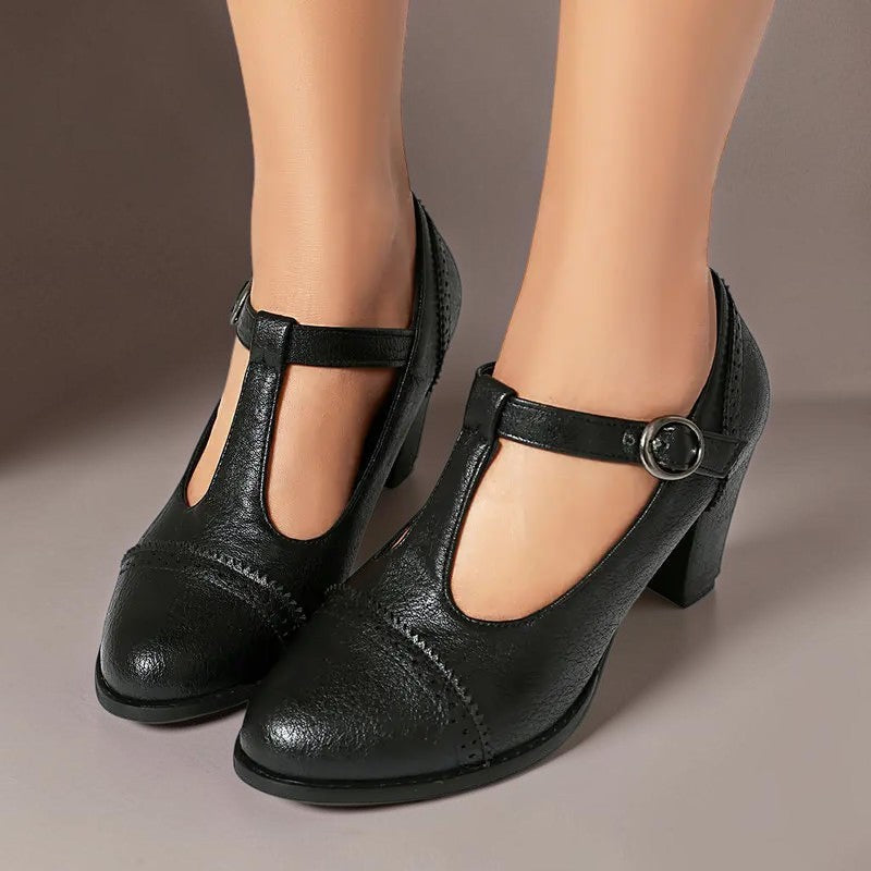 Sandrine Perforierte Riemchenpumps