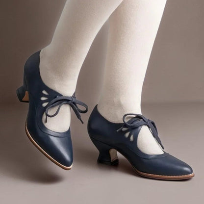 Marie Schnürriemen-Pumps