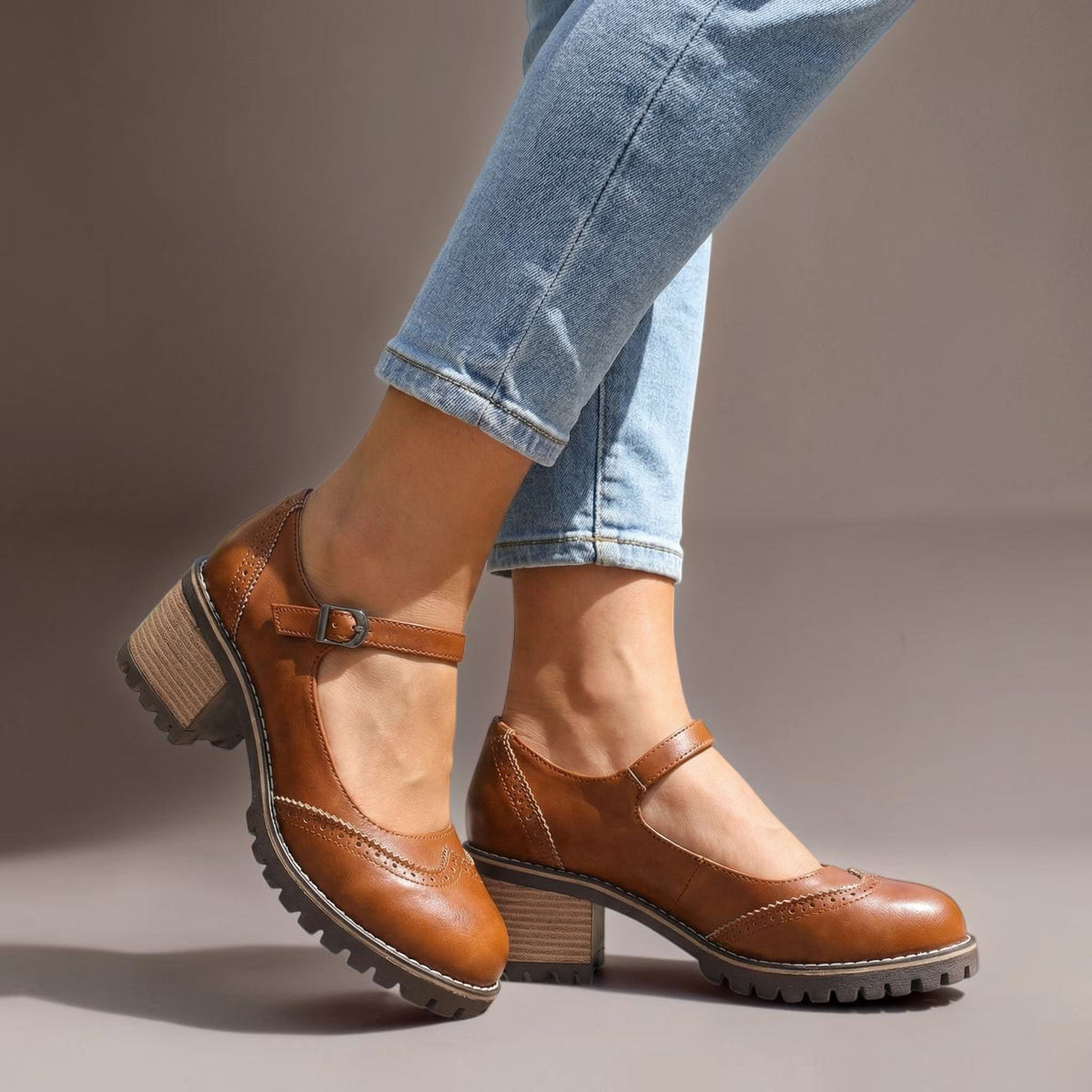 Isabelle T-Steg-Pumps